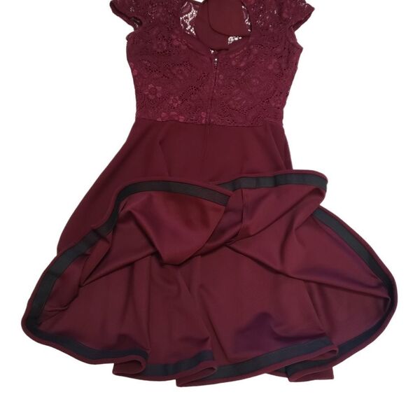 B. Darlin Junior’s Bow Back Dress SIZE 0 - Picture 11 of 16